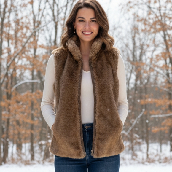 Vintage Y2K Womens Brown Faux Rabbit Fur Vest M - Picture 1 of 9